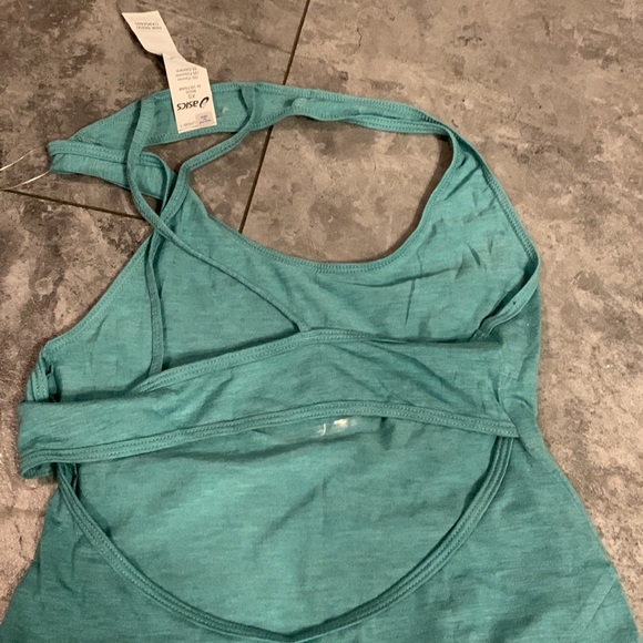 ASICS top - Picture 3 of 3